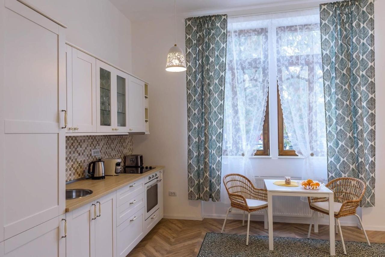 Interbelic Vibe Apartment Cluj-Napoca Exterior foto